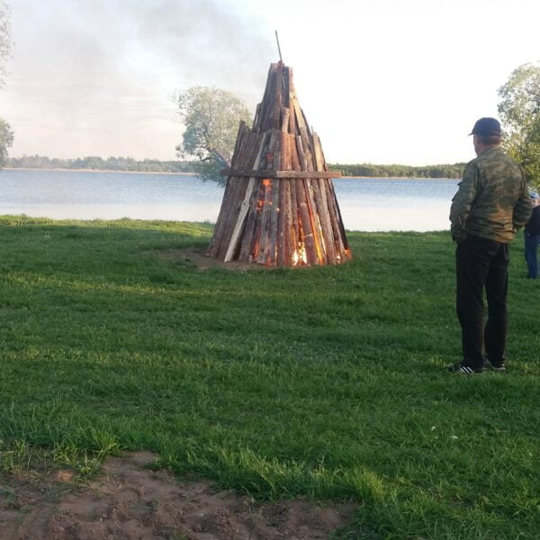 Кемпинг Комсомольский берег